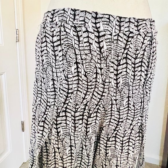 Raya Sun Resort Beachwear Vine Print Wide Leg Open Leg Wrap Cropped Rayon Pant - Picture 5 of 11